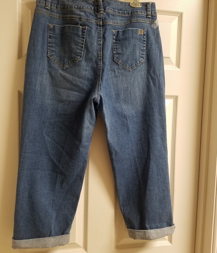 🌟Nine West Capri Jeans